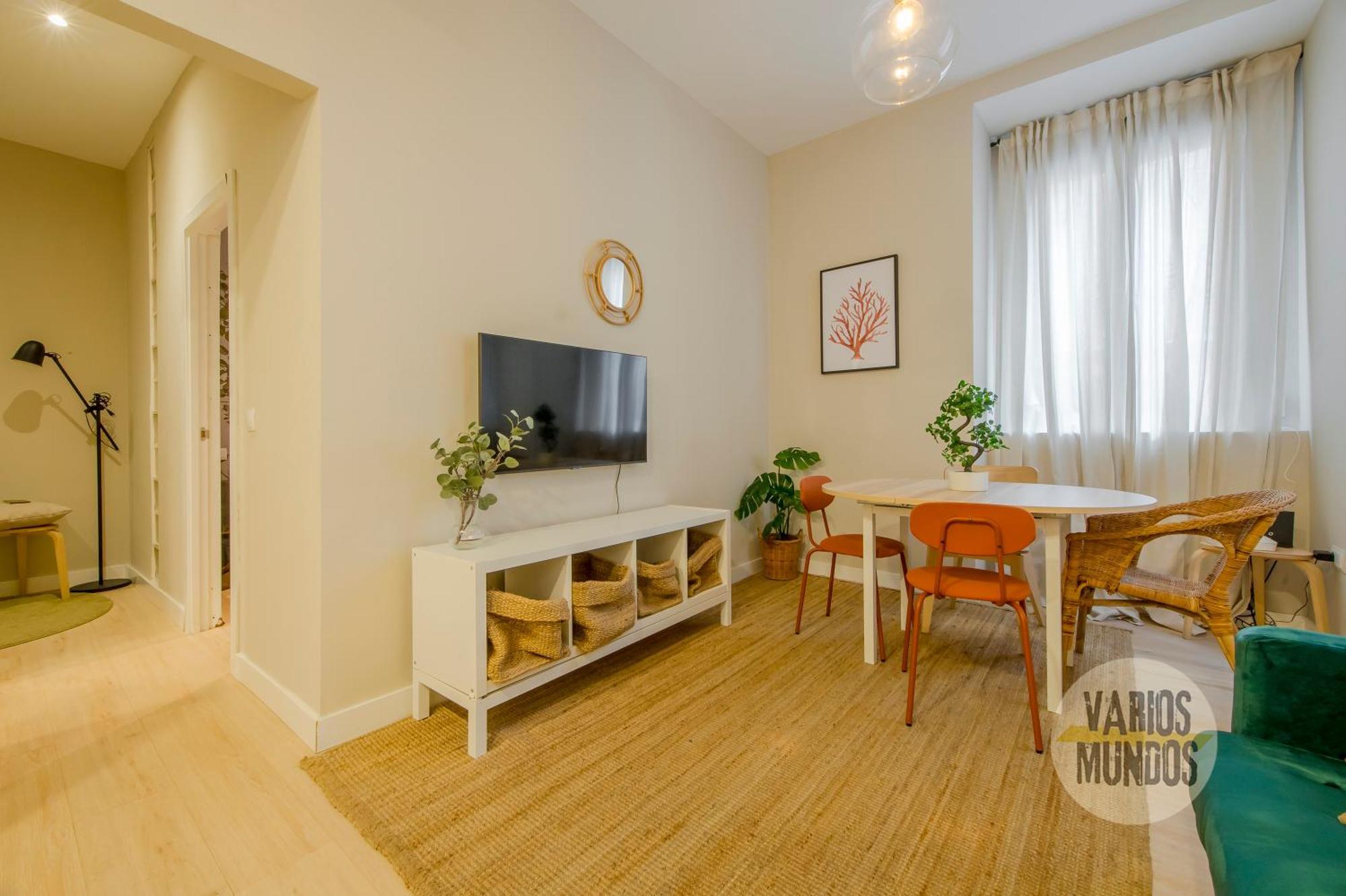 Apartment Bajo Duplex 7pax A 5 Min De Gran Via-malasana Madrid