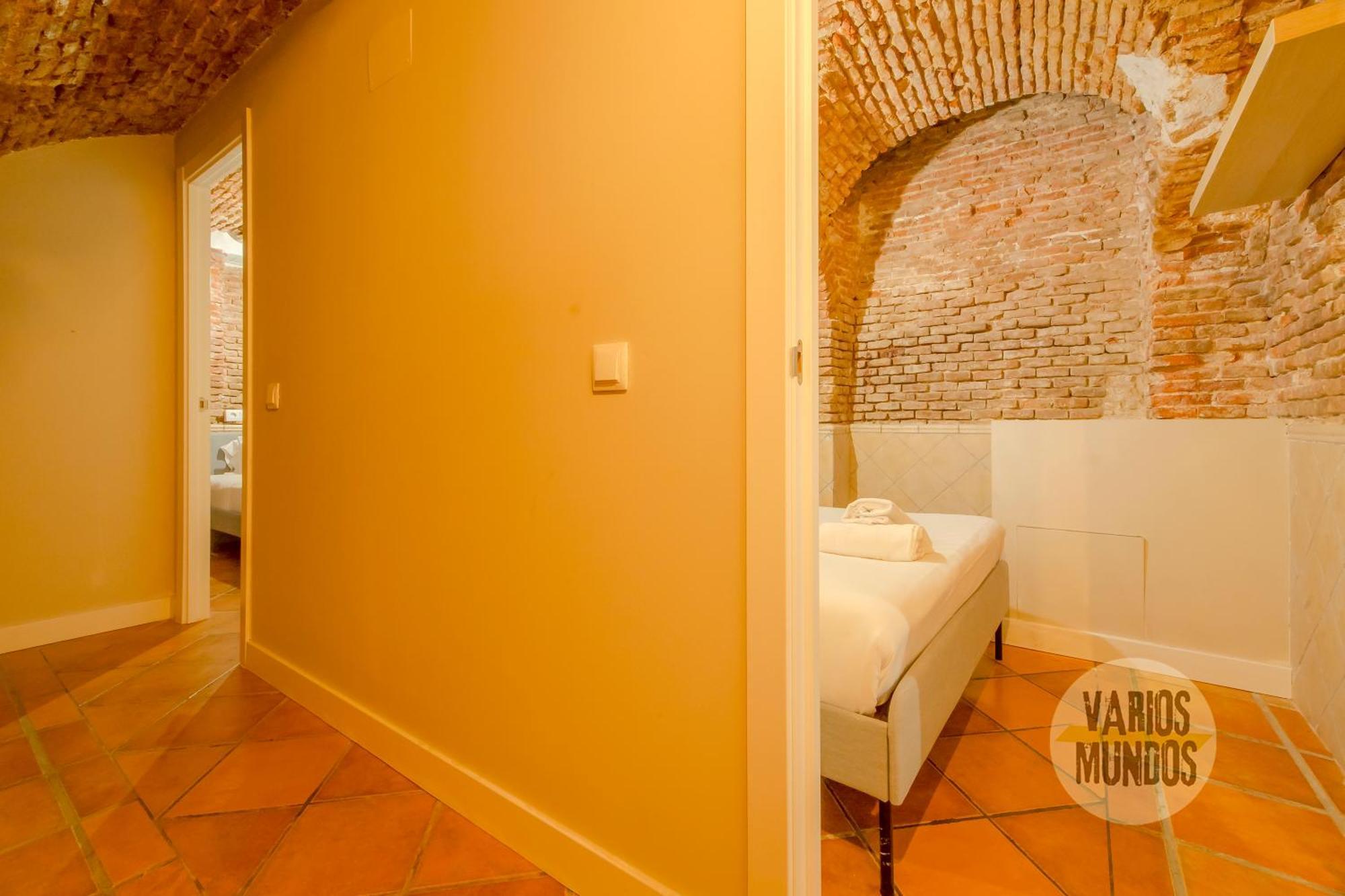 Apartment Bajo Duplex 7pax A 5 Min De Gran Via-malasana Madrid